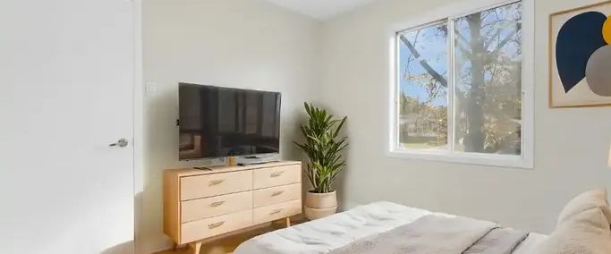 170, 174-178 Grove Street East | 170 Grove Street East, Barrie - Photo 1