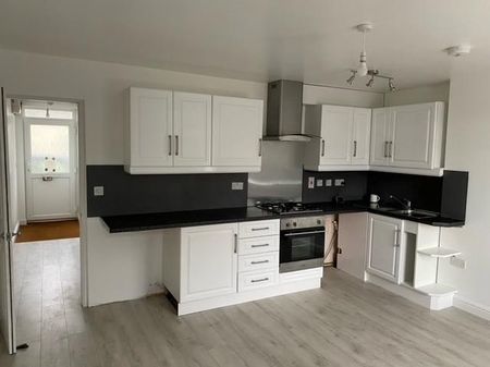 Commercial Street, Cinderford - Photo 4