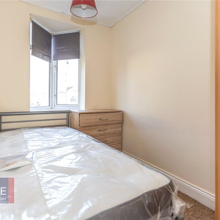 Filton Avenue, - Photo 1