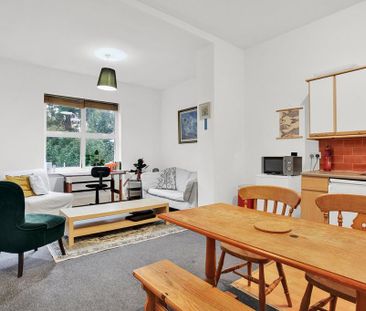 1 bedroom flat to rent - Photo 2