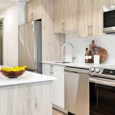 Fifth + Bank - Photo 1