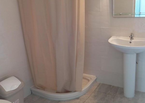 COLIVING Alugo quarto individual Porto Rio Tinto