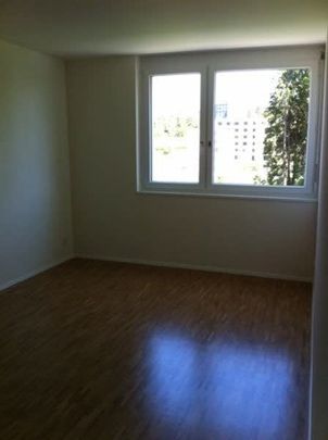 3.5 Zimmer, 107 m², 3. Stock - Photo 1