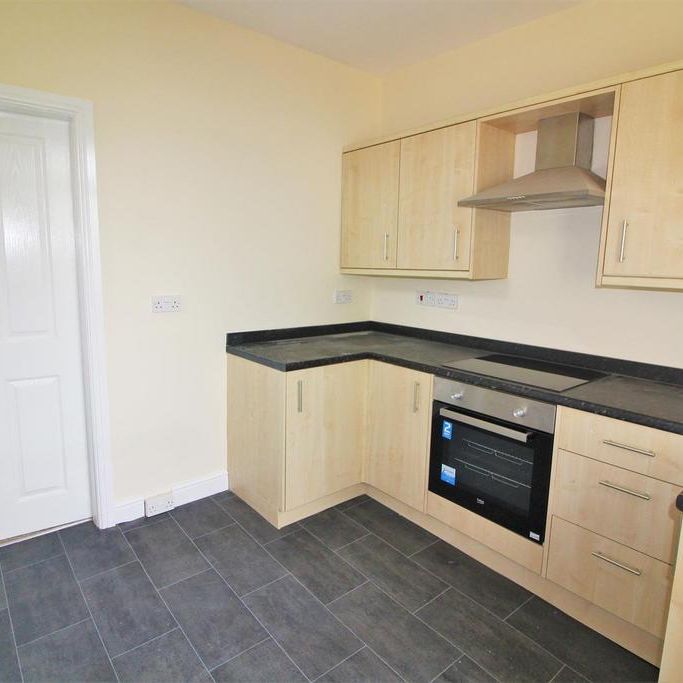 2 bedroom terraced house to rent - Photo 1