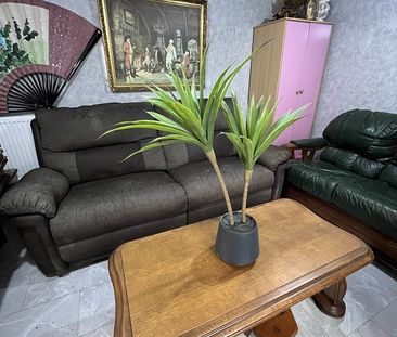 Room in a Shared House, Vale Street, M11 - Photo 3
