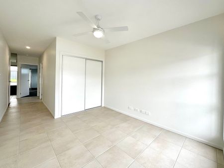 2/4 Goadsby Street, Cameron Park - Photo 5