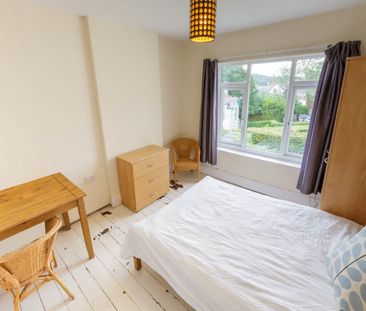 3 St. James' Drive - Photo 3