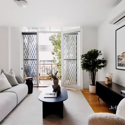 202 Gatehouse Place, Maribyrnong, Melbourne - Photo 1