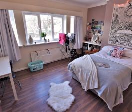 5 bedroom Flat in Bankfield Road, Leeds - Photo 2