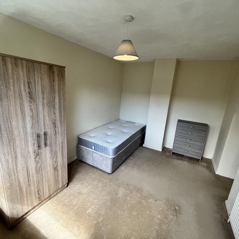2 bedroom semi-detached house to rent - Photo 1