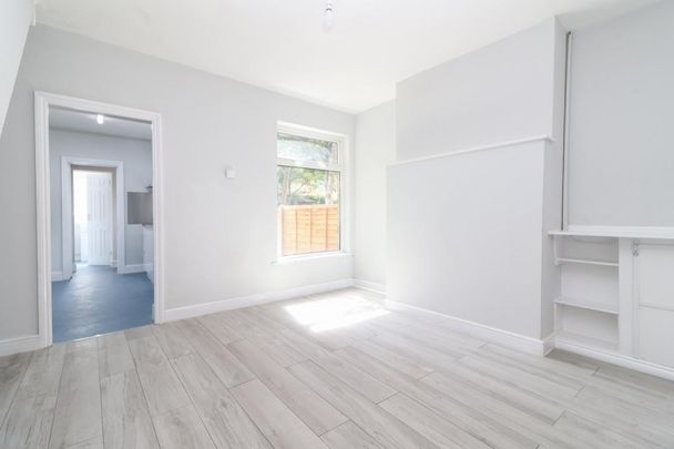 Park Road, Southampton - Photo 1