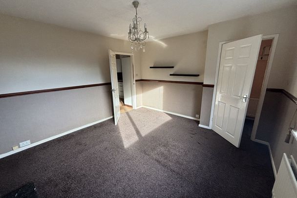 Lamb Hill Close - Photo 1