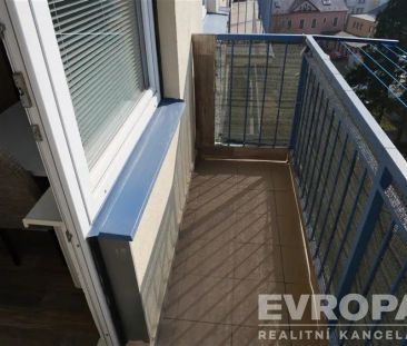 Pronájem bytu 2+kk, o výměře 43 m - Photo 5