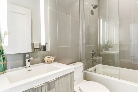 For Lease - 585 Bloor Street Unit# 415, Toronto, Ontario - Photo 3