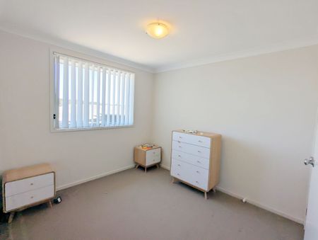 Stunning Family Home in Popular Cliftleigh Meadows Estate - Photo 5