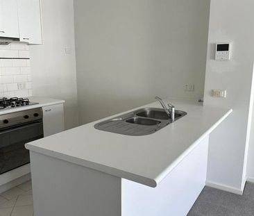 908/148 Wells Street - Photo 4