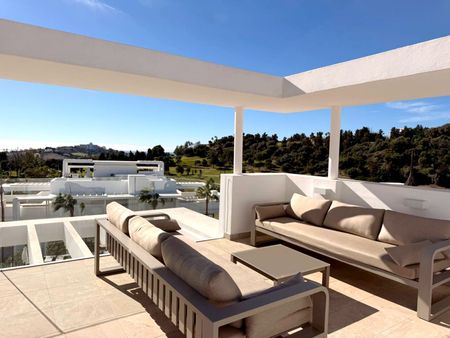 Top Floor Apartment in Benahavís - Photo 5