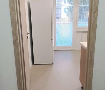 Na prenájom ideálny 1 izbový byt s balkónom na 1.poschodí v Skalici - Photo 1