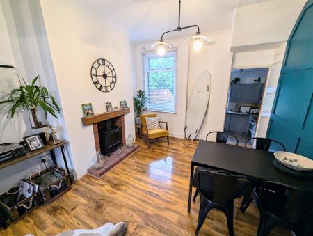 2 bedroom terraced house to rent - Photo 2