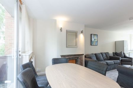 Horwood Close, Headington - Photo 2