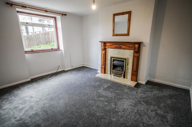 Fortfields, Dursley - Photo 1