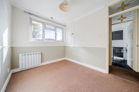 2 bedroom maisonette to rent - Photo 4