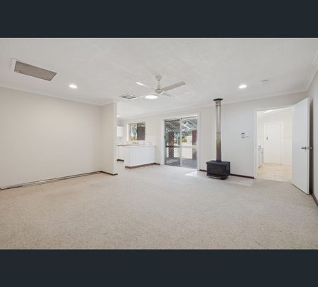 60 Francis Avenue, Karrinyup, WA 6018 - Photo 3