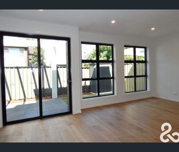 PERFECT LOCATION AND CLOSE TO THE RING ROAD - Photo 1