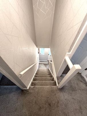 5 bedroom semi-detached house to rent - Photo 1