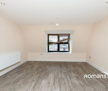 Victoria Road, Aldershot, Hampshire, GU11 - Photo 5