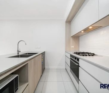 “Immaculate 2-Bedroom Townhouse with Natural Light – Now Leasing” - Photo 6