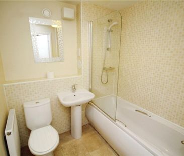 2 bedroom flat to rent - Photo 6
