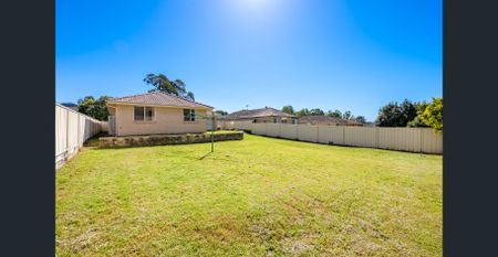 SUPER LOCATION! - Photo 2