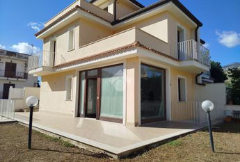 Porzione di bifamiliare in affitto