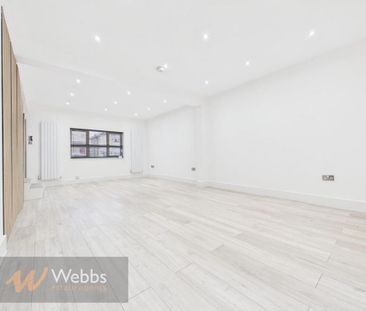 4 bedroom semi-detached house to rent - Photo 4