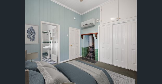 Charming Queenslander in Prime Location - Photo 1