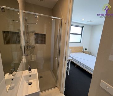 SHARED ACCOMODATION!! AN OPPORTUNITY TO SAVE $$ - UTILITIES PROVIDED - Photo 3