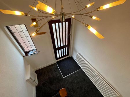 5 bedroom detached house to rent - Photo 5