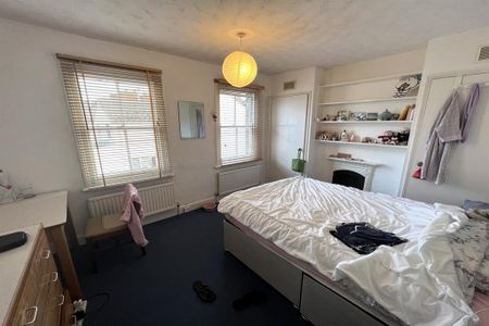 3 bedroom terraced house to rent - Photo 4