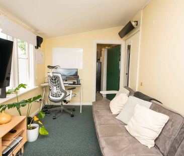 Tidy One Bedroom Flat - Photo 2