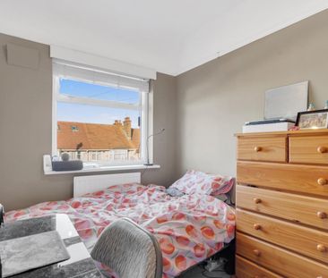 3 bedroom House To Let - Photo 6