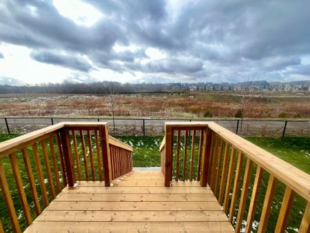 For Lease - 3194 Crystal Drive, Oakville, Ontario - Photo 2