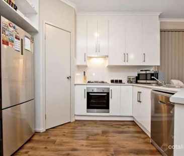Spacious 3-Bedroom, 2-Bathroom Home for Rent - Photo 5