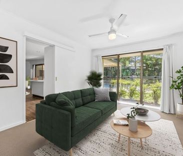 Private, Family-Friendly Home in Southport’s Best Location! - Photo 2