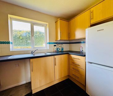 Whites Rise, Wellingborough, Irthlingborough - Photo 6