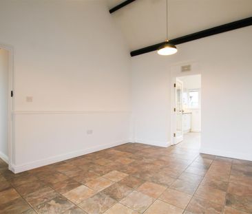 High Street, Great Eversden, Cambridge - Photo 1