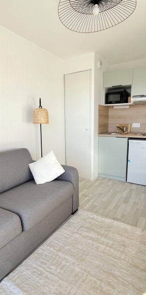 Location Appartement 1 pièce 20m² MERIGNAC 33700 - Photo 1