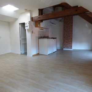 Location Appartement 1 pièce 25m² GANNAT 03800 - Photo 2