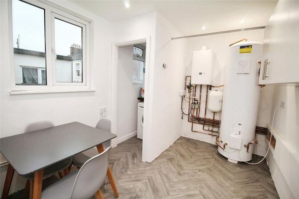 1 bedroom property to rent - Photo 1