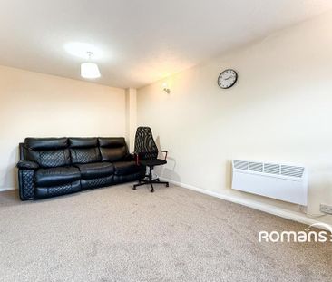 2 bedroom flat to rent - Photo 2